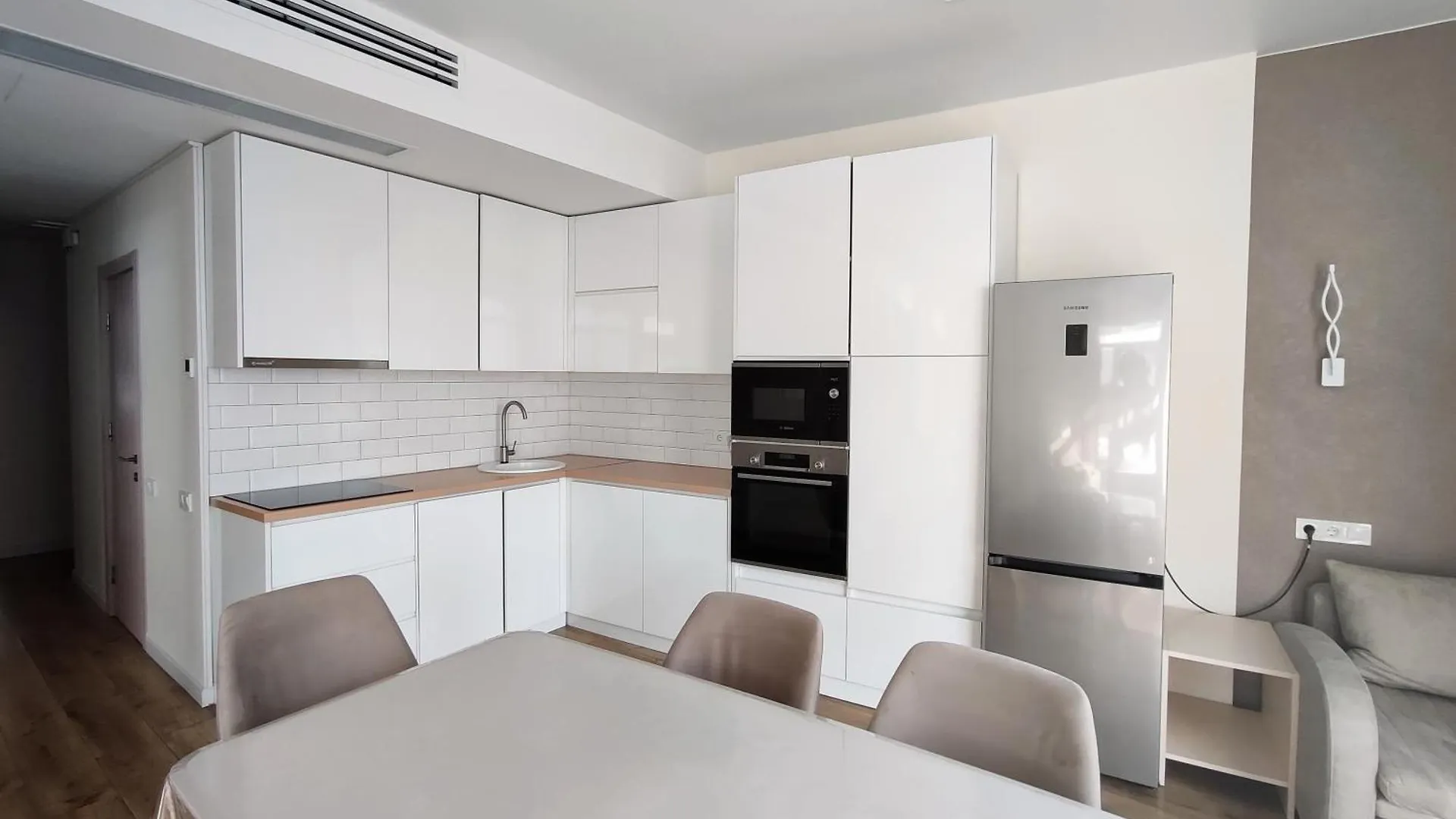 White Sails Apartment Batumi 0*,